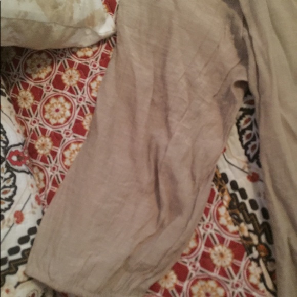 Top - Picture 2 of 3